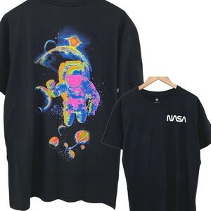 Nasa Neon Astronaut Outer Space Graphic T-Shirt Men’s Large